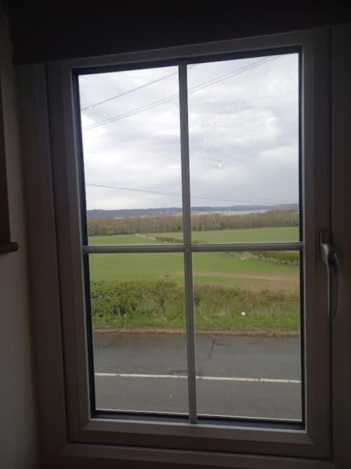 Cosy 2 Bed Cottage Between Snowdonia And The Sea Llandegai Exteriör bild