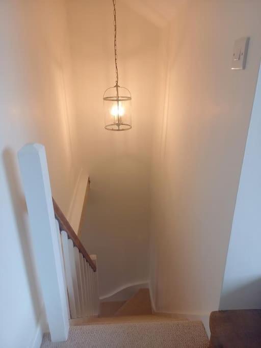 Cosy 2 Bed Cottage Between Snowdonia And The Sea Llandegai Exteriör bild
