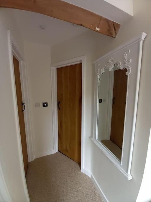 Cosy 2 Bed Cottage Between Snowdonia And The Sea Llandegai Exteriör bild